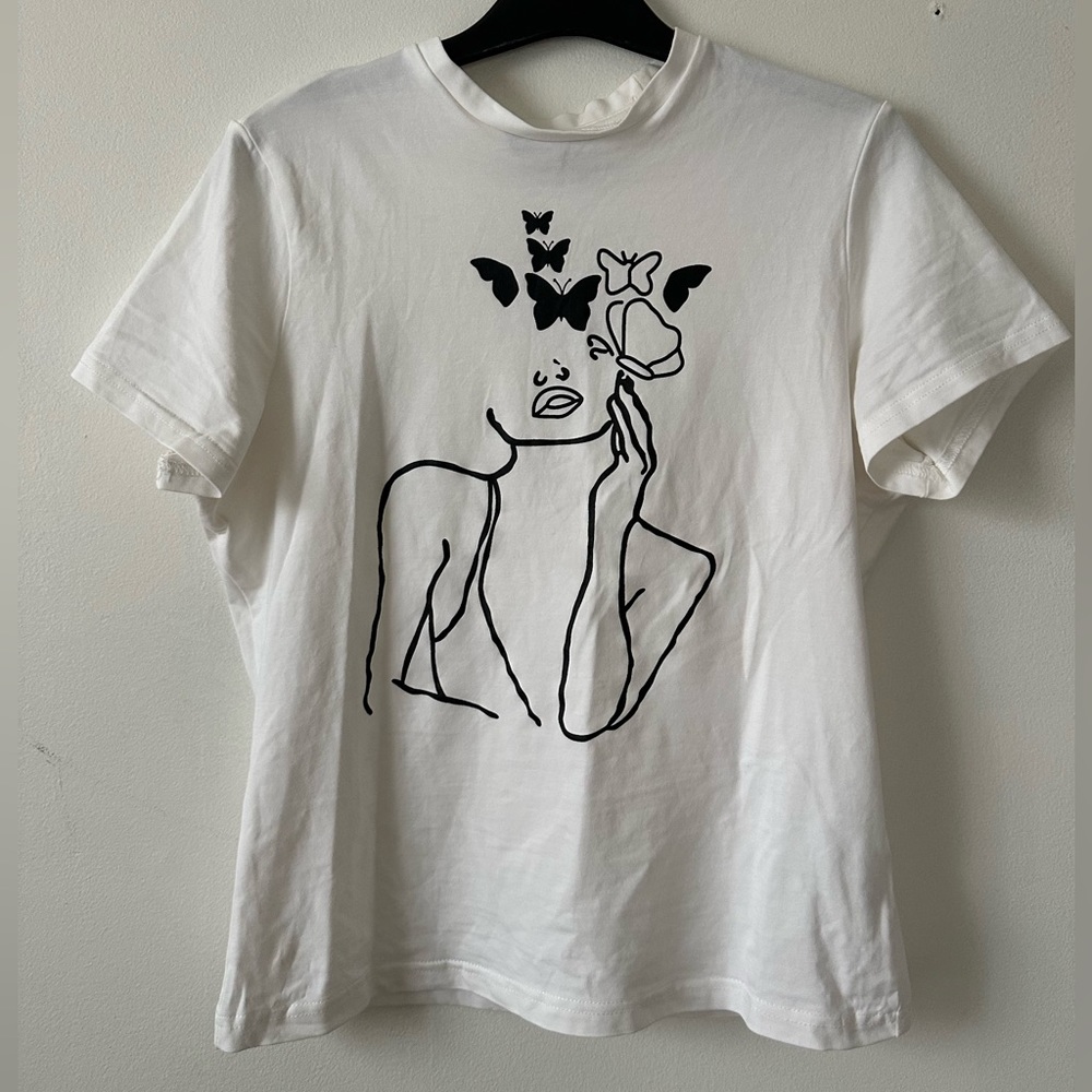 Trendy Artistic T-shirt